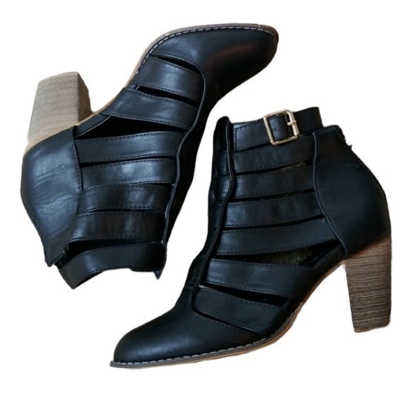 Bucco Cutout Ankle Straps Heel Narrow Booties - Picture 1 of 8